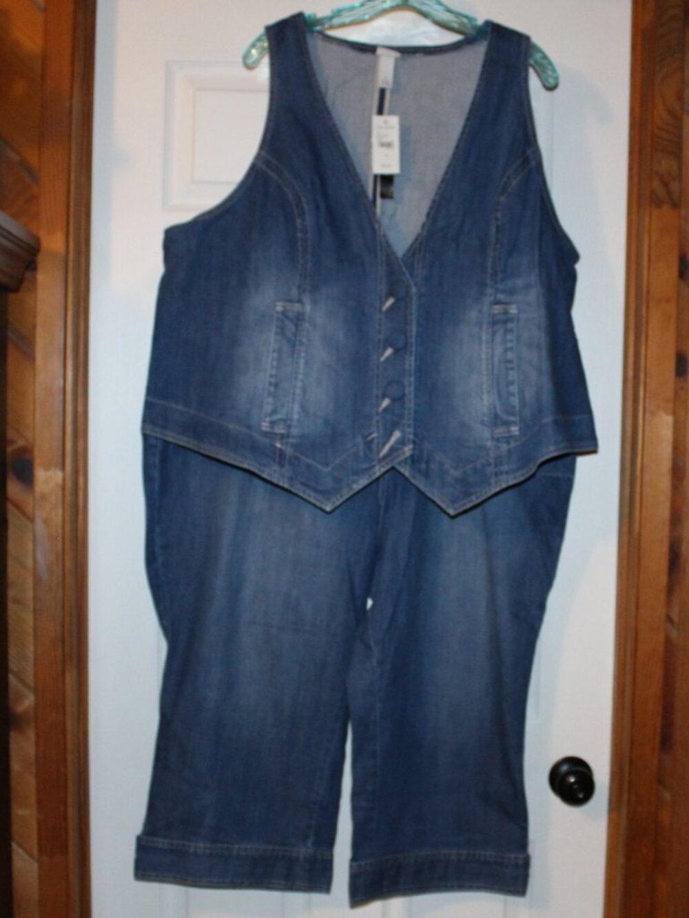 NWT Lane Byrant Crop & Vest denim set Size 26W DARLING!